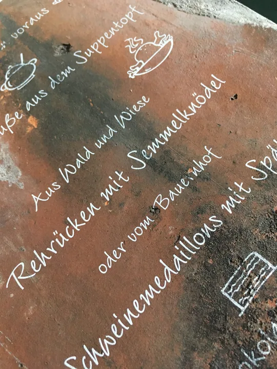 Individueller Druck auf einem Dachziegel